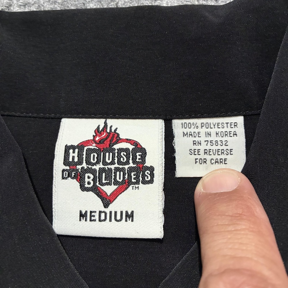 House of Blues Shirt Mens Medium Black Camp Bowling‎ Embroidered Guitars Rock - Picture 7 of 11